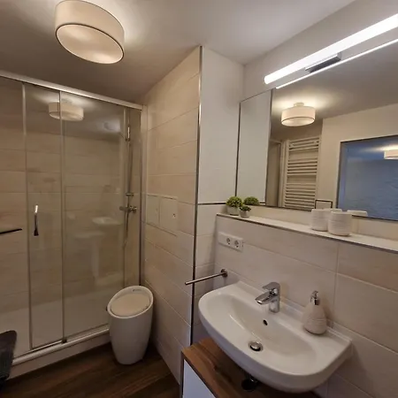 アパート Galeriewohnung Ritter Ramm, Altstadtjuwel Mit Kostenlosem Parkplatz Und Kamin ゴスラー