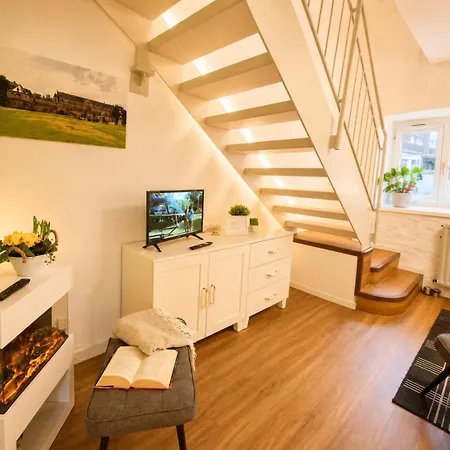 Galeriewohnung Ritter Ramm, Altstadtjuwel Mit Kostenlosem Parkplatz, Bahnhof Fusslaeufig Апартаменты *